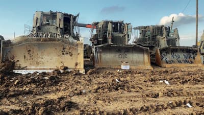 Buldozers